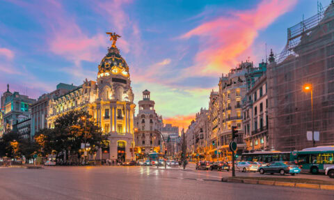 Madrid, vu dans la rue ciel rose