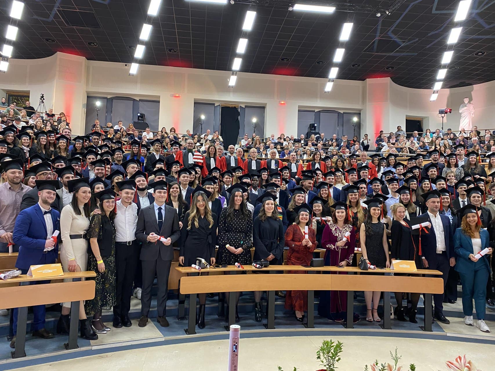 École Toulouse School of Management 13