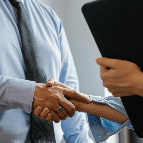 Discrimination à l'embauche : faut-il anonymiser les CV ?