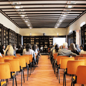 Groupe de personnes en formation