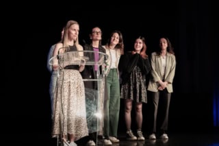 remise de prix sur scène