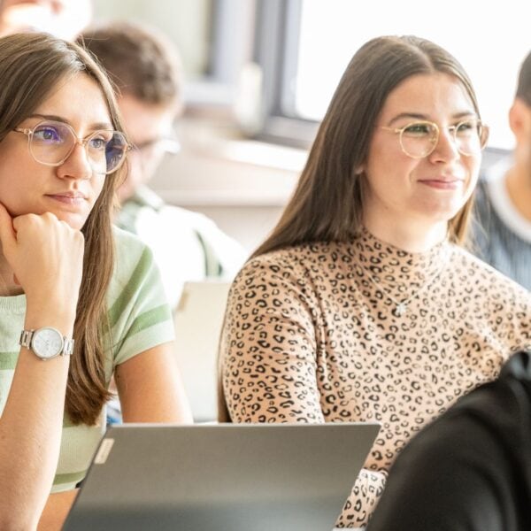 L'école ECEMA mise sur la formation en alternance.