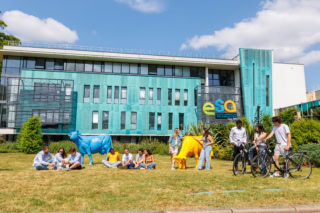 Vue de l'extérieur du campus de l'ESA