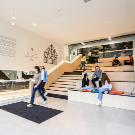 École KEDGE Business School 10