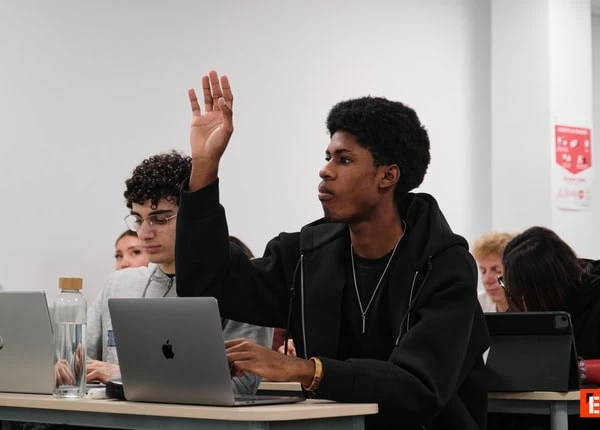 Ecole Paris School of Sports 6