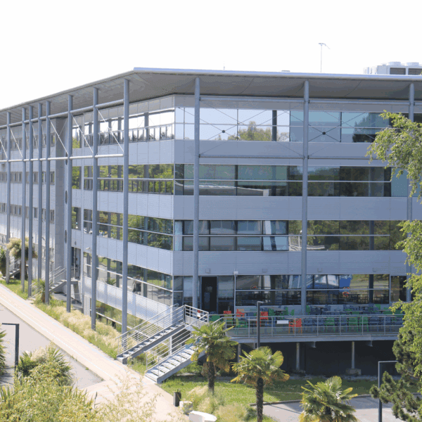 École Rennes School of Business 18