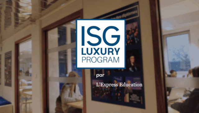 Mur de l'école ISG Luxury flouté avec applat de leur logo