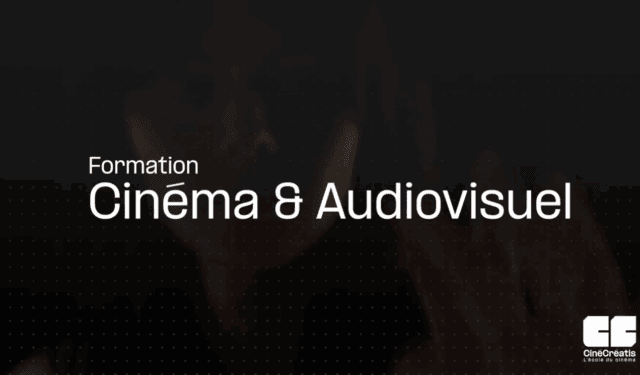 Un écran noir avec une écriture blanche