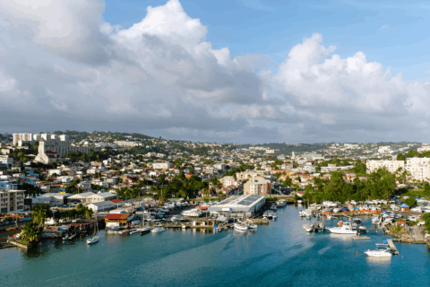 Vue en hauteur sur la ville de Fort de France