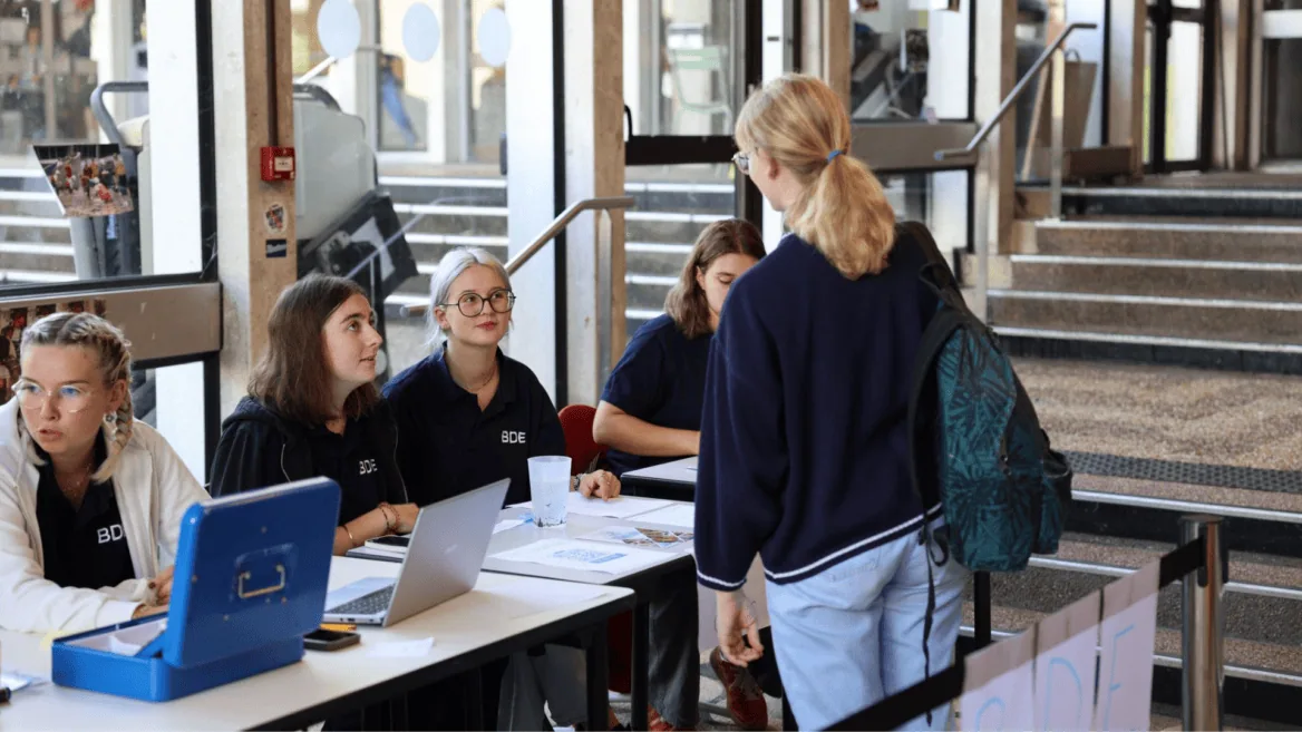 Les étudiantes de l'ENTPE.