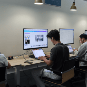 Les étudiant de l'Intelligence Lab de l'ECE