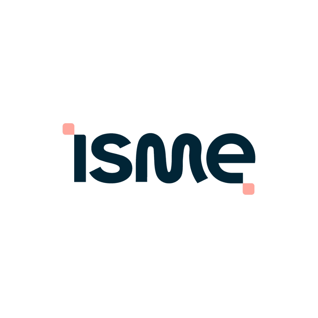 Logotype minimaliste « isme » bleu foncé avec accents corail.