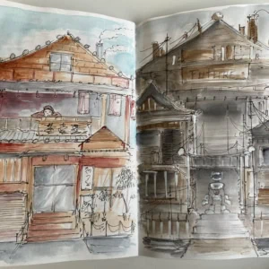 Trois jeunes développeurs concentrés devant un écran, codage collaboratif en bureau technologique.