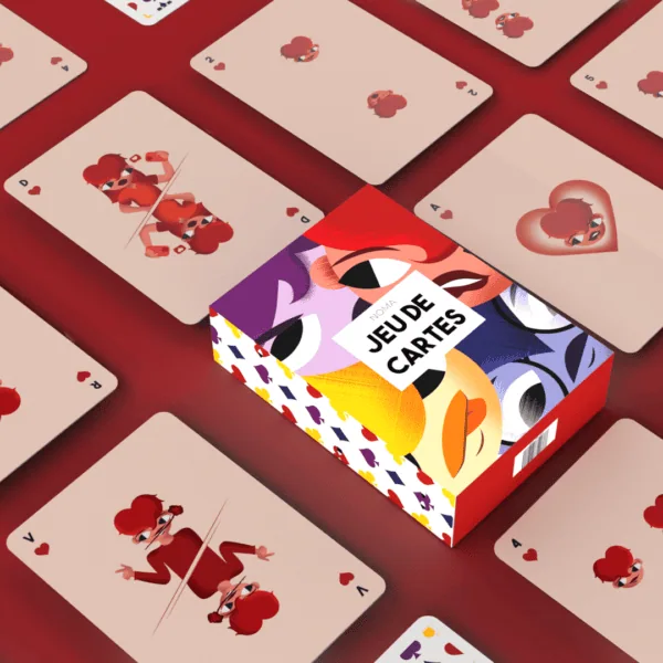 Groupe damis jeunes dans un espace créatif moderne, moment convivial détude et coworking.