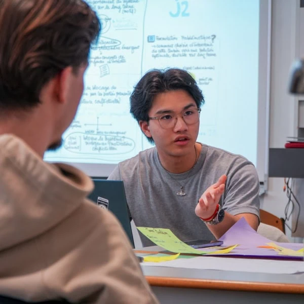 Etudiants EMLV