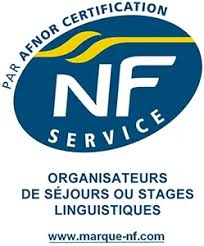Logo NF Service AFNOR Certification pour organisateurs de séjours et stages linguistiques.