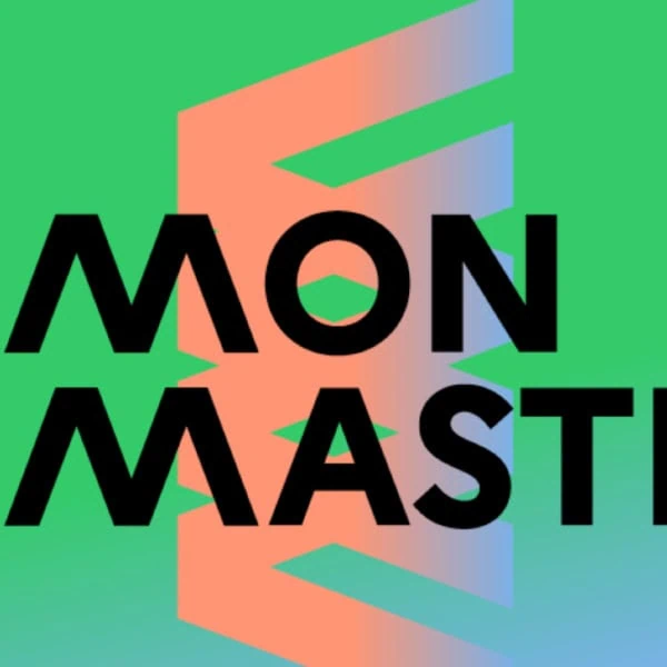 Affiche MON MASTER verte avec typographie noire et ruban dégradé géométrique.