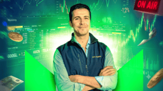 Portrait de courtier PnL Maker, expert trading en direct avec graphiques boursiers.