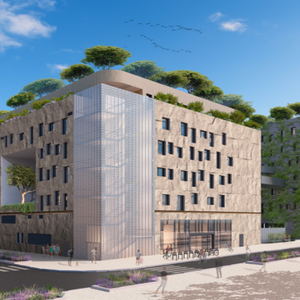 Immeuble contemporain à terrasses végétalisées, façade en pierre et écran métallique, toit planté.