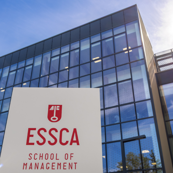 Un campus de l'école de management ESSCA